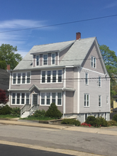 86 Apsley St in Hudson, MA - Foto de edificio - Building Photo