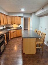 14 Oakwood Ct in Cincinnati, OH - Building Photo - Building Photo