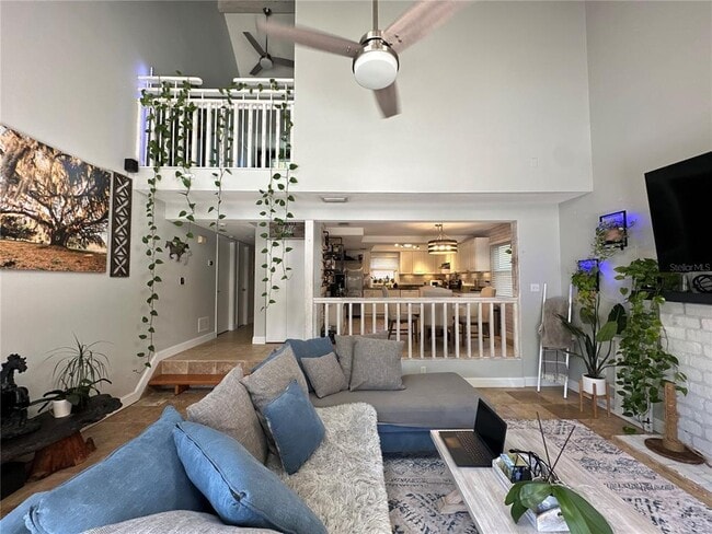 property at 4517 Groveland Ave