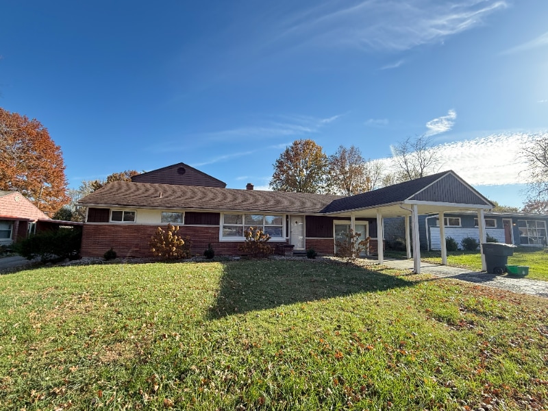 2723 Hillview Dr in New Albany, IN - Building Photo