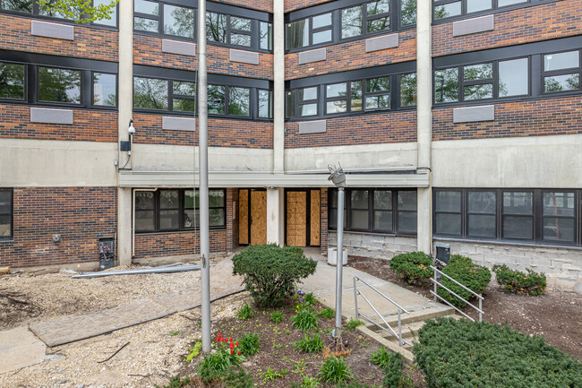 Adlai Stevenson Gardens in Joliet, IL - Building Photo - Building Photo