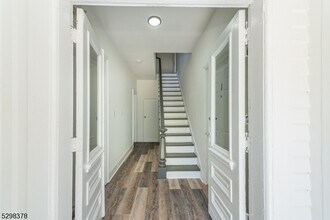 54 Spruce St in Bloomfield, NJ - Building Photo - Building Photo