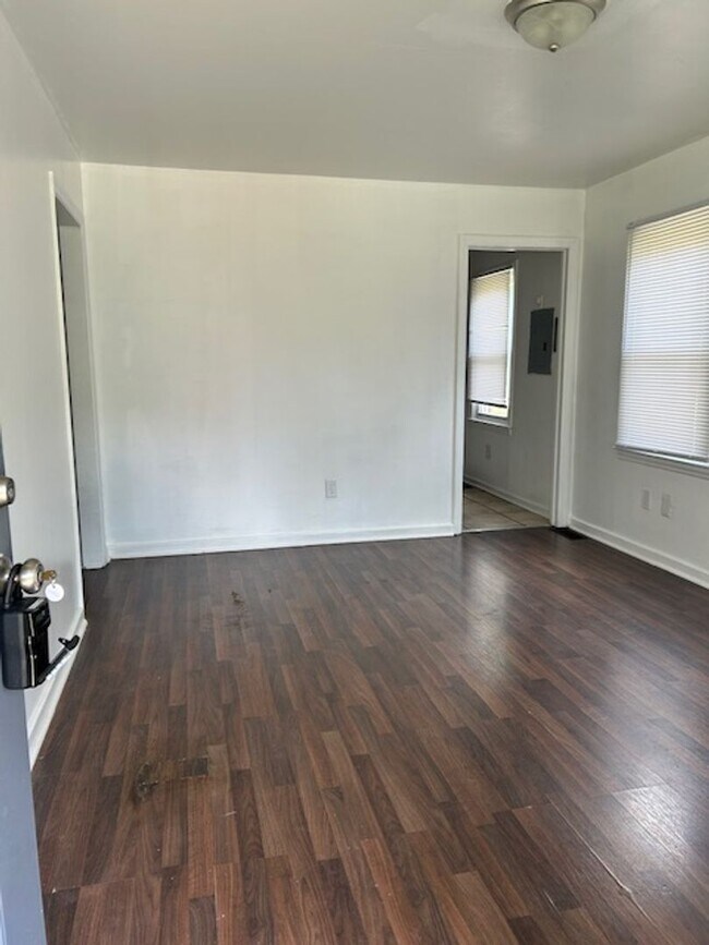 2944 Coronet Way in Charlotte, NC - Building Photo - Building Photo