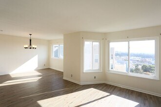 7221 Geary Blvd in San Francisco, CA - Building Photo - Building Photo