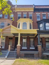 2908 N Calvert St in Baltimore, MD - Building Photo - Building Photo