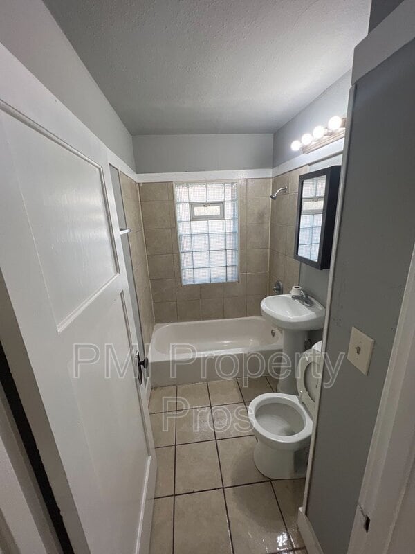 property at 3843 N 24th Pl