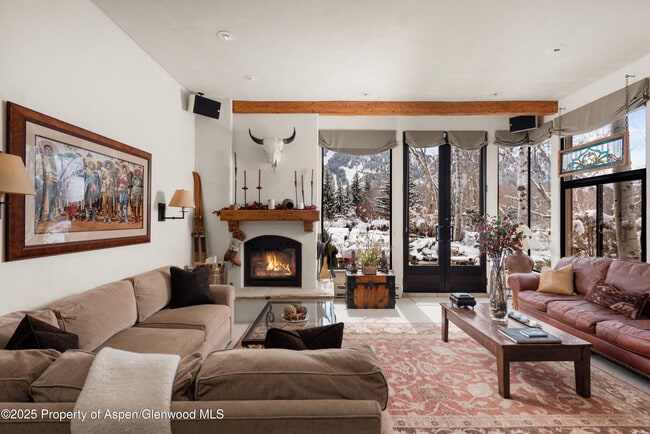 155 Lone Pine Rd in Aspen, CO - Building Photo - Building Photo