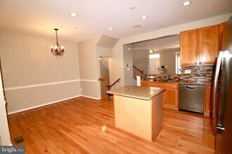 25323 Damascus Park Terrace in Damascus, MD - Building Photo - Building Photo