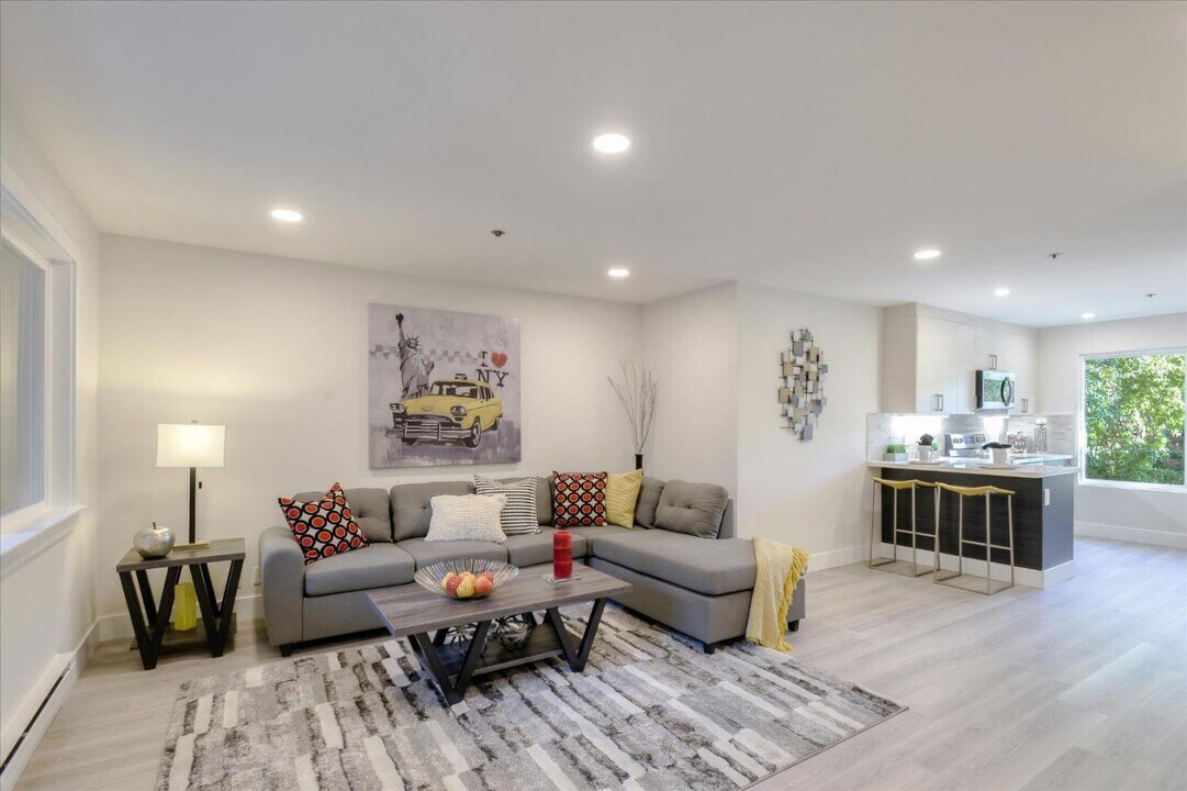464 Clinton St in Redwood City, CA - Building Photo