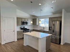 3794 E Berwick Dr in Nampa, ID - Building Photo - Building Photo
