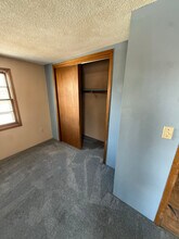 306 North St, Unit B upstairs in Creston, IA - Building Photo - Building Photo