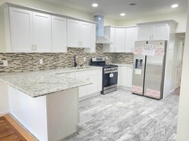 1008 74th St in North Bergen, NJ - Building Photo