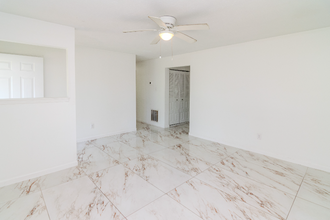 1558 Samara Glen Way in Lexington, KY - Building Photo - Building Photo