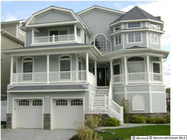 1618 Beacon Ln in Point Pleasant Beach, NJ - Building Photo