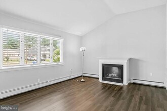 1913 Delicious Way in Cherry Hill Township, NJ - Building Photo - Building Photo