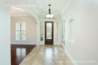 315 Tulorosa Ridge in Helotes, TX - Building Photo - Building Photo