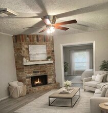 3918 Laura Leigh Dr in Friendswood, TX - Building Photo - Building Photo