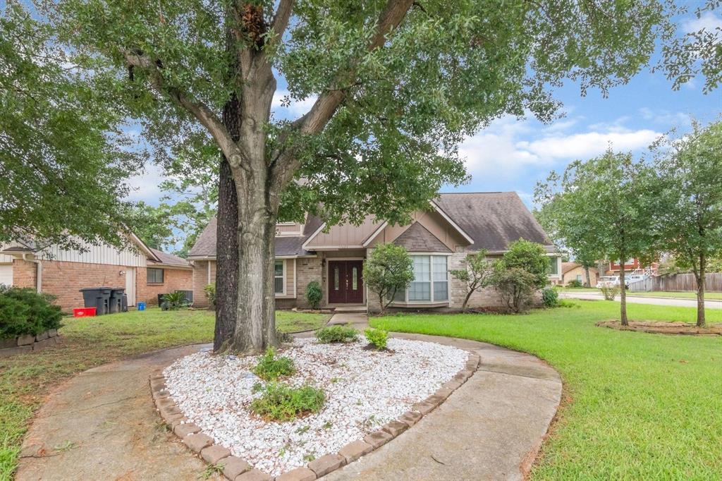 17423 Baronshire Dr in Houston, TX - Building Photo