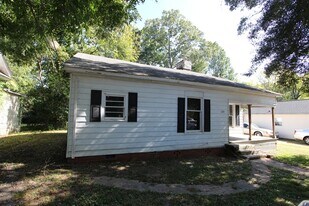 230 Columbia Ave in Rock Hill, SC - Building Photo