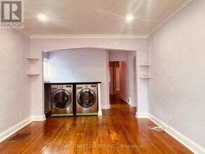 1347 Victoria Park Ave in Toronto, ON - Building Photo - Building Photo