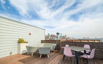 621 S 24th St, Unit 203 in Philadelphia, PA - Building Photo - Building Photo