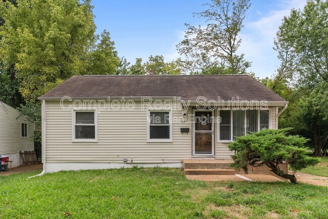property at 270 Estridge Rd