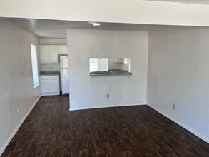 347 Ware Dr in Grand Prairie, TX - Building Photo - Building Photo