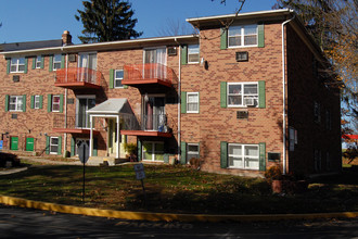 Elmwood Park Apartments in Bensalem, PA - Building Photo - Building Photo