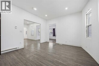 211 George St in Sarnia, ON - Foto de edificio - Building Photo