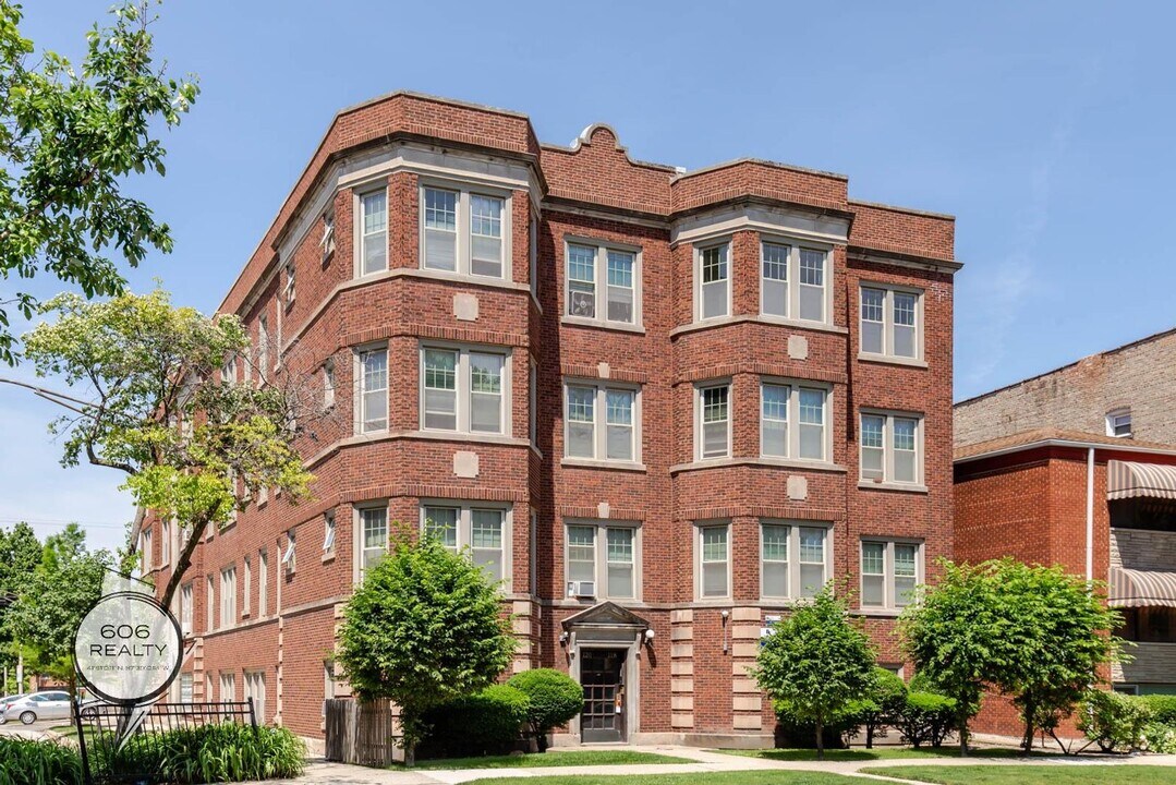 118 S Austin Blvd in Oak Park, IL - Building Photo
