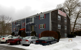 Old Plainville Common Apartments