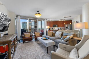 807 Davis St, Unit 1209 in Evanston, IL - Building Photo