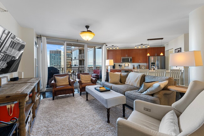 property at 807 Davis St