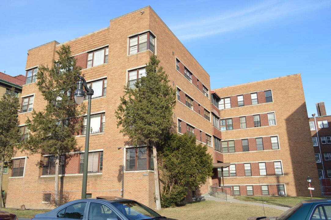 Mary Jane Apartments in Detroit, MI - Building Photo