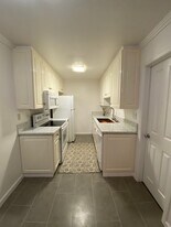 2308 Schader Dr, Unit 101 in Santa Monica, CA - Building Photo