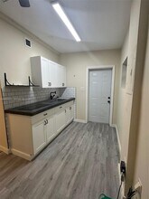 1101 NW 32nd Pl in Miami, FL - Building Photo - Building Photo