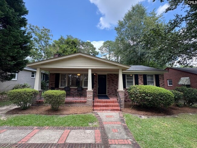 property at 1047 S Holly St