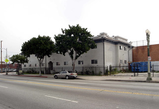 3806 S Broadway St in Los Angeles, CA - Building Photo - Building Photo