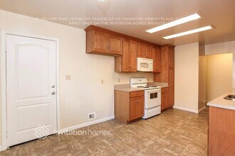 1528 Vervais Ave in Vallejo, CA - Foto de edificio - Building Photo