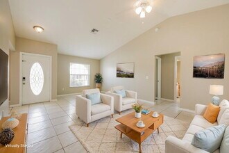 401 SE 18th St, Unit E in Cape Coral, FL - Building Photo - Building Photo