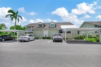 13121 Whitehaven Ln in Ft. Myers, FL - Building Photo - Building Photo