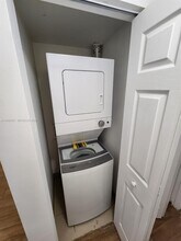 11060 SW 196th St in Cutler Bay, FL - Building Photo - Building Photo