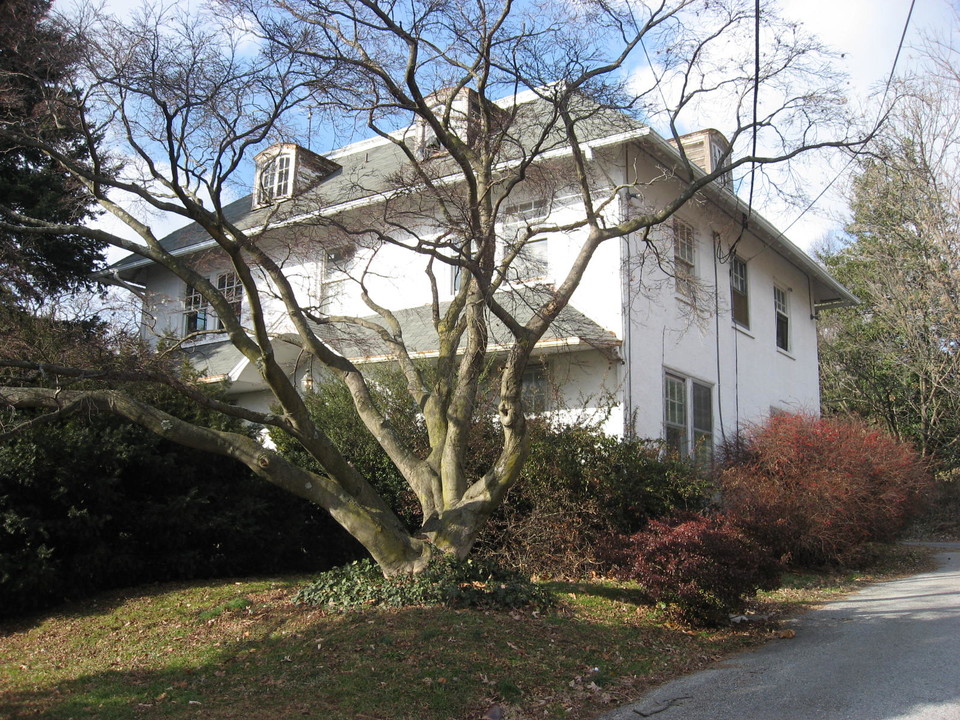 525 W State St in Kennett Square, PA - Foto de edificio