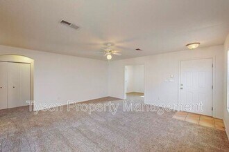 7315 Quartzite Ave NW in Albuquerque, NM - Building Photo - Building Photo