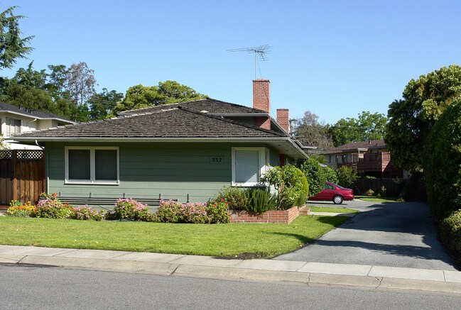 332 Waverley St in Menlo Park, CA - Foto de edificio - Building Photo