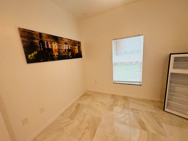 815 Wells Ave in Lehigh Acres, FL - Building Photo - Building Photo