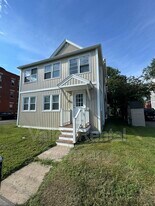 20 Orchard St in Northampton, MA - Building Photo