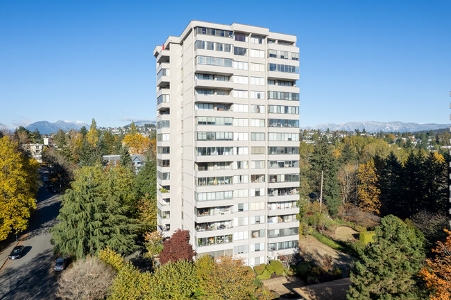 Vantage Point in Burnaby, BC - Building Photo - Building Photo