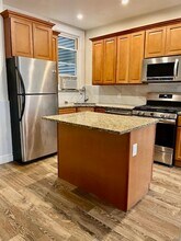 19 E 28th St in Bayonne, NJ - Building Photo - Building Photo