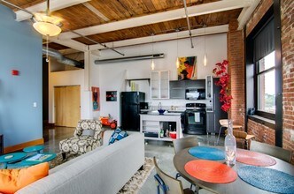 Windows Lofts (Residential) in Kansas City, MO - Building Photo - Interior Photo